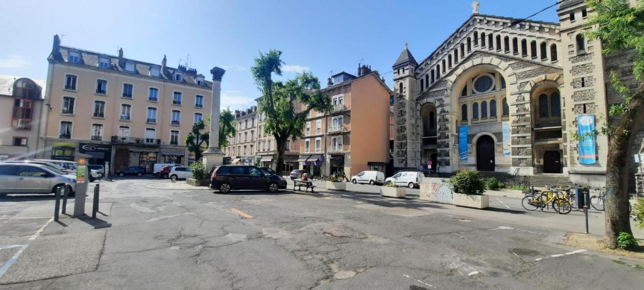 Cosy And Calm In Grenoble City Heart With Free And Large Parking Q-Park Chavant Dış mekan fotoğraf